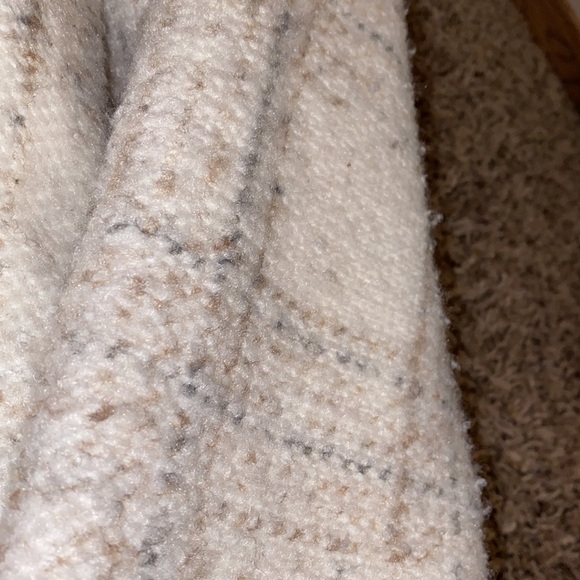 Long sleeve wool blazer jacket. Great condition - Picture 3 of 3